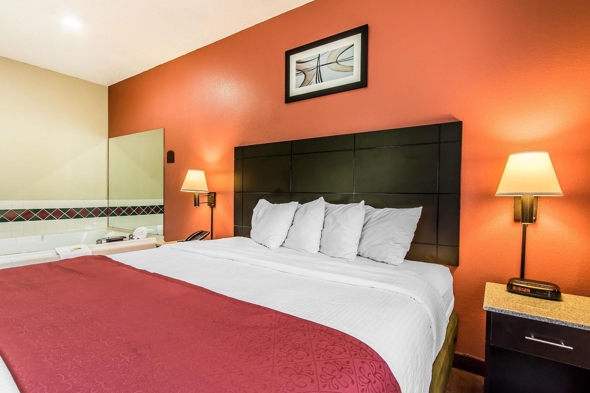 Quality Inn & Suites La Vergne Exteriér fotografie