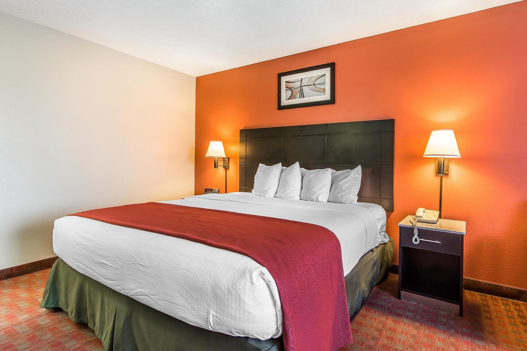 Quality Inn & Suites La Vergne Exteriér fotografie