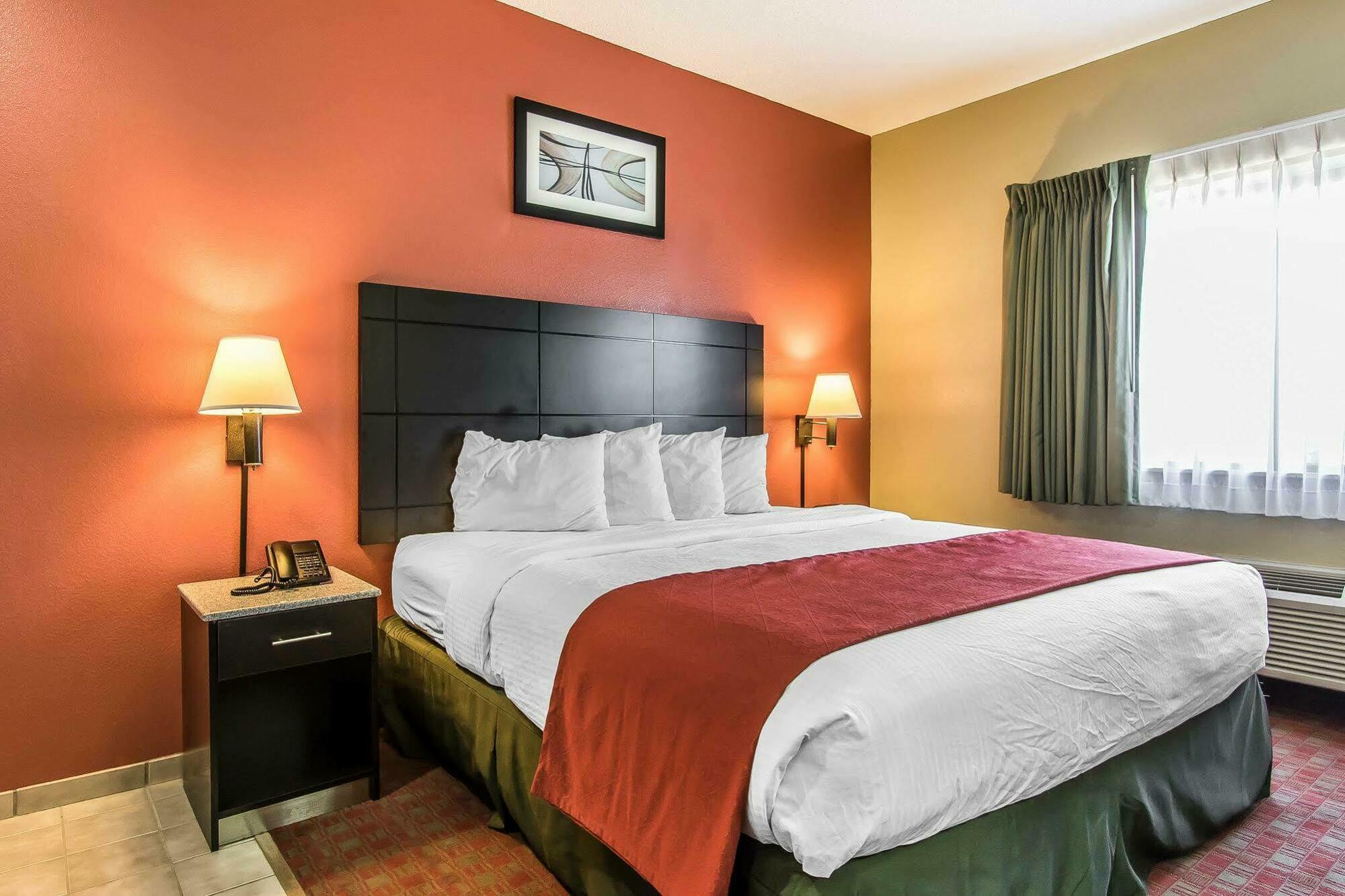 Quality Inn & Suites La Vergne Exteriér fotografie