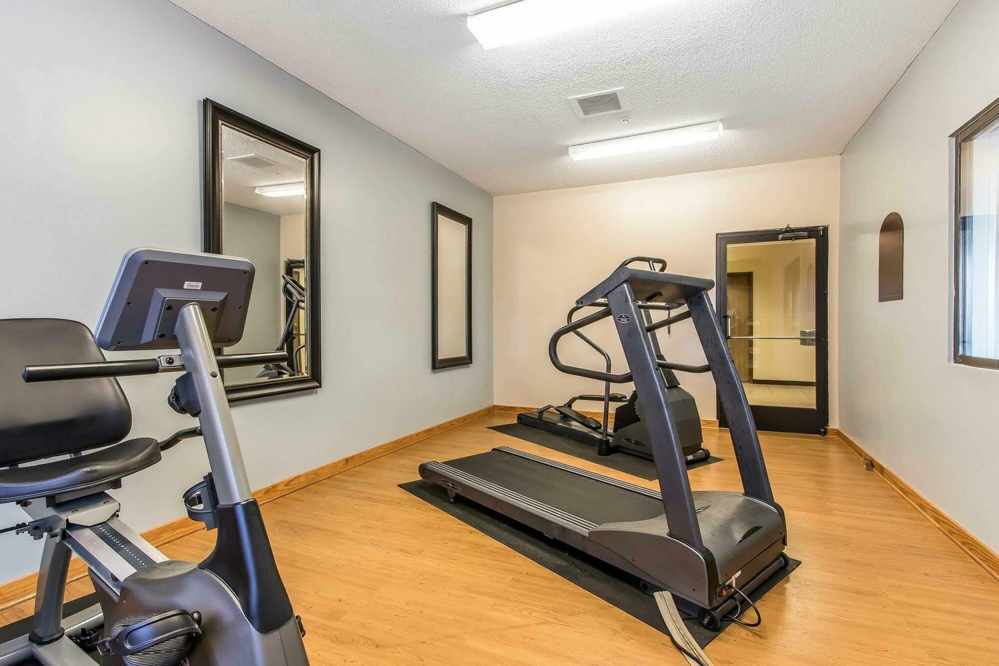 Quality Inn & Suites La Vergne Exteriér fotografie